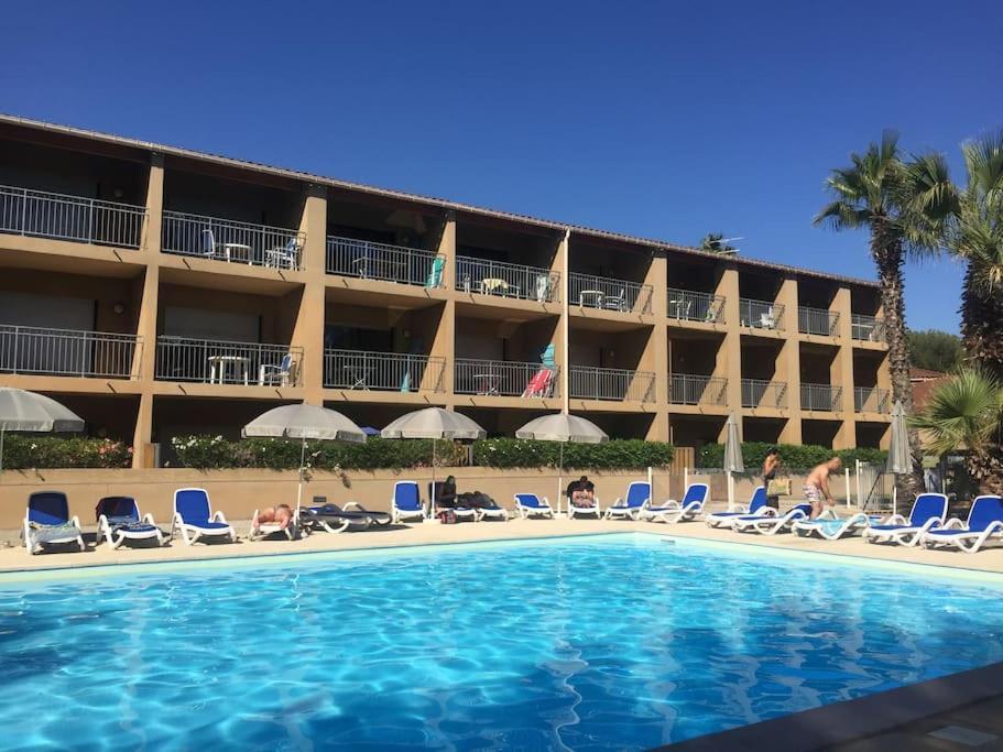 Les Appartements De La Marina Sanary-sur-Mer Exterior photo