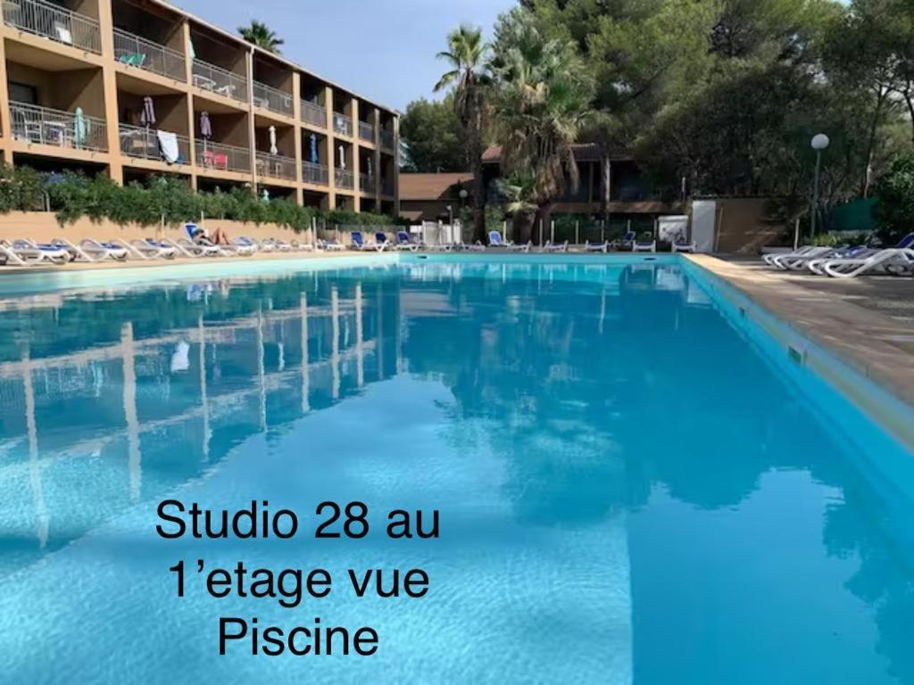 Les Appartements De La Marina Sanary-sur-Mer Exterior photo