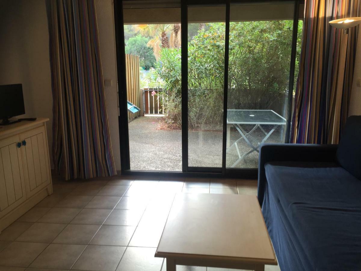 Les Appartements De La Marina Sanary-sur-Mer Exterior photo